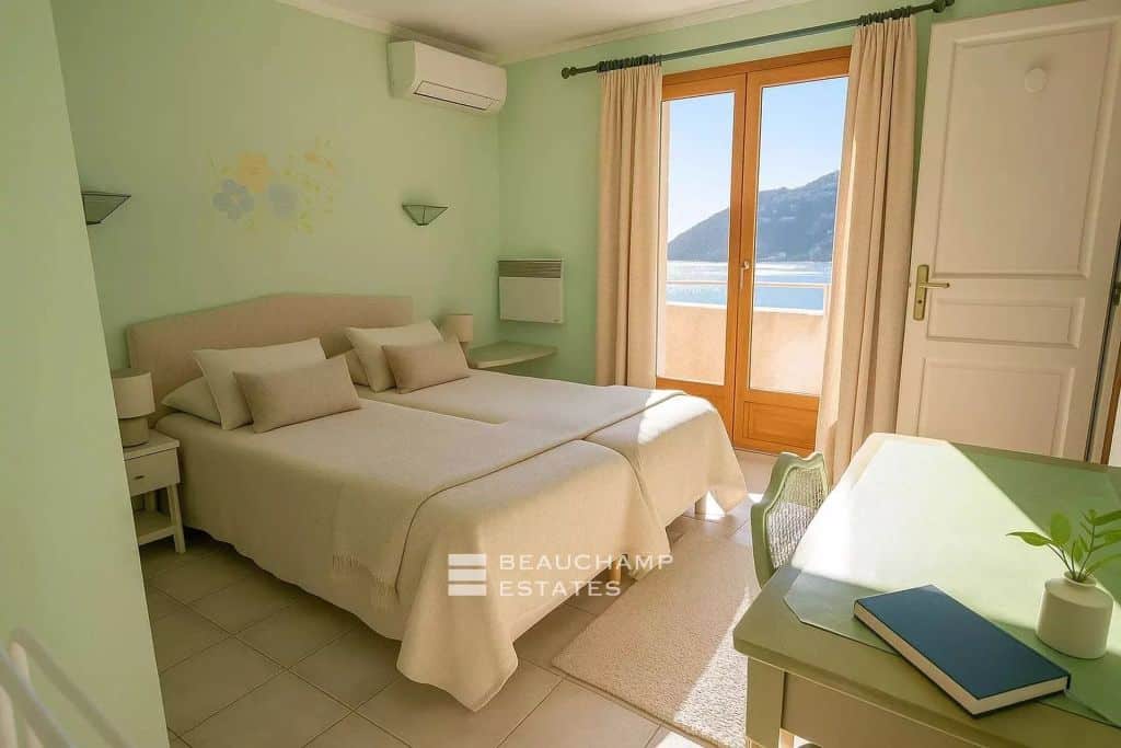 Provençal Villa with Panoramic Sea Views in Théoule-sur-Mer