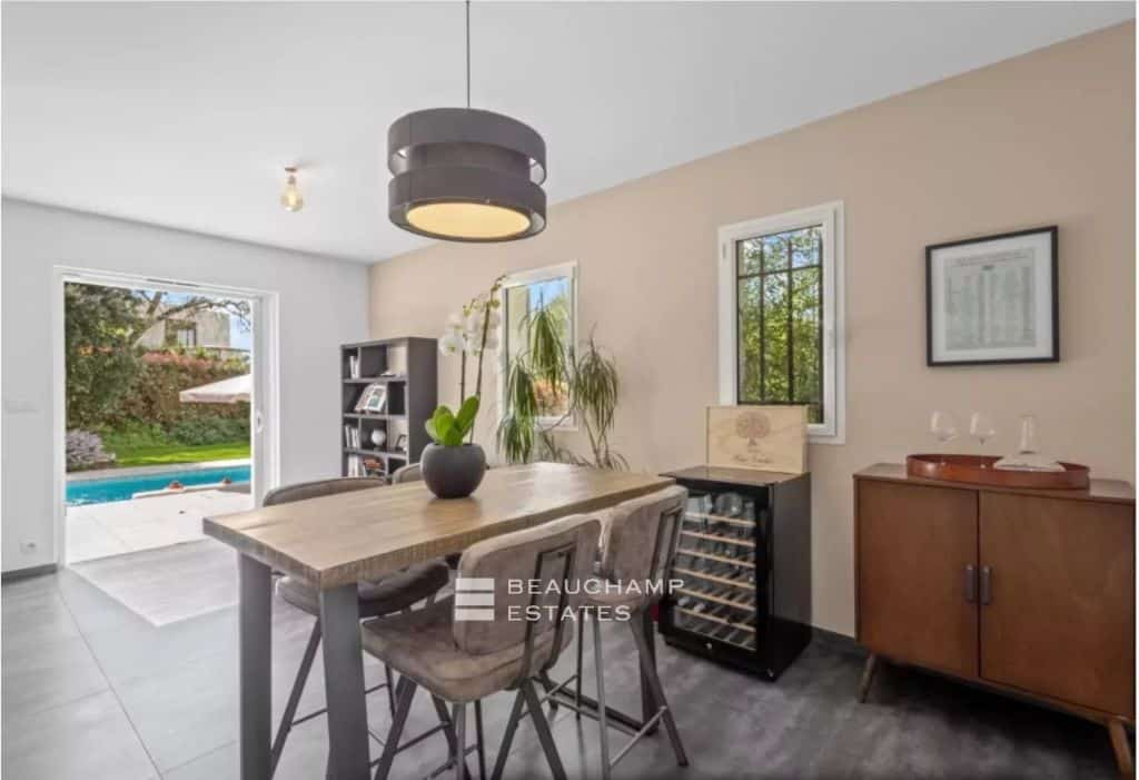 Recently Built Villa in Valbonne