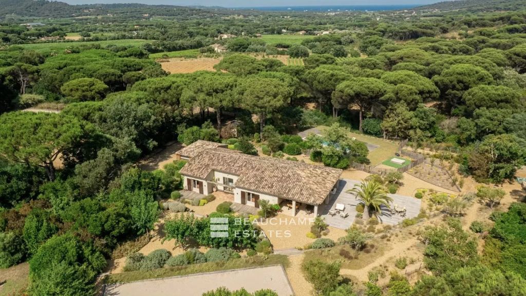 Renovated Provençal villa in Ramatuelle, just steps from the beaches of Pampelonne