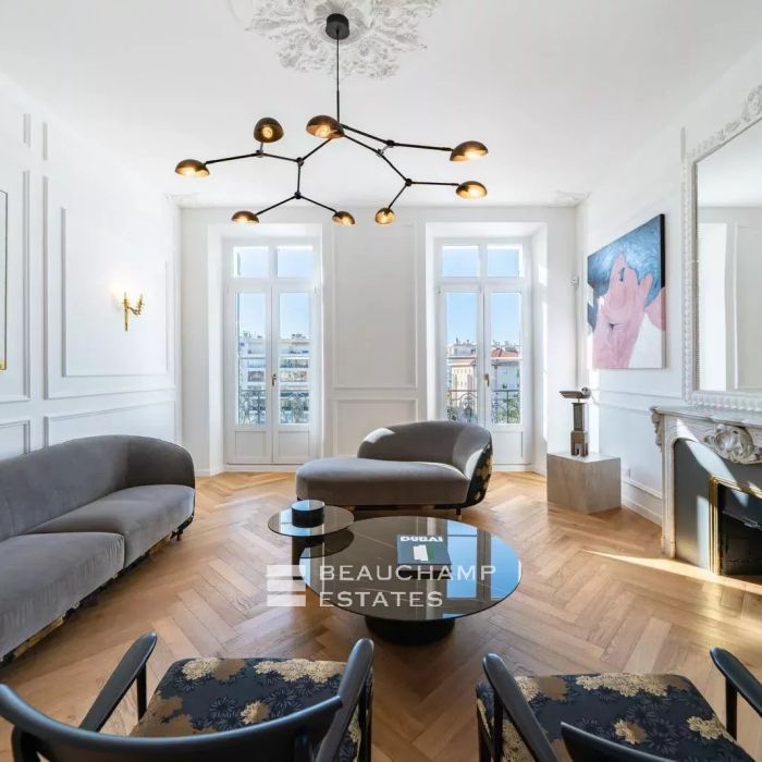 Trois pièces refait à neuf – Cannes