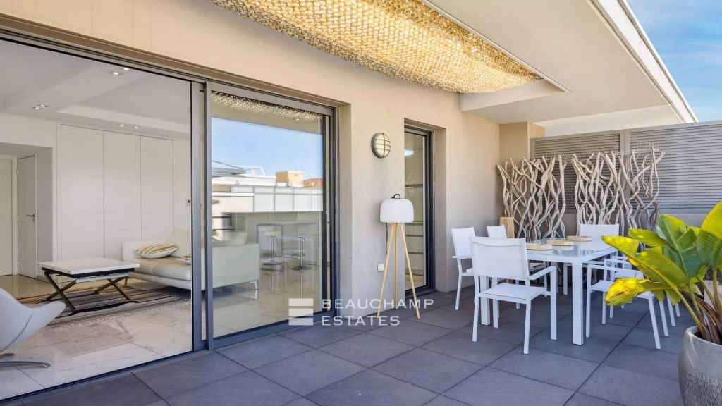 Rooftop apartment – Cannes Montfleury