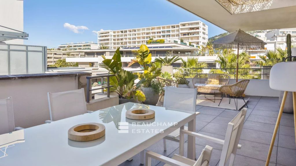 Rooftop apartment – Cannes Montfleury