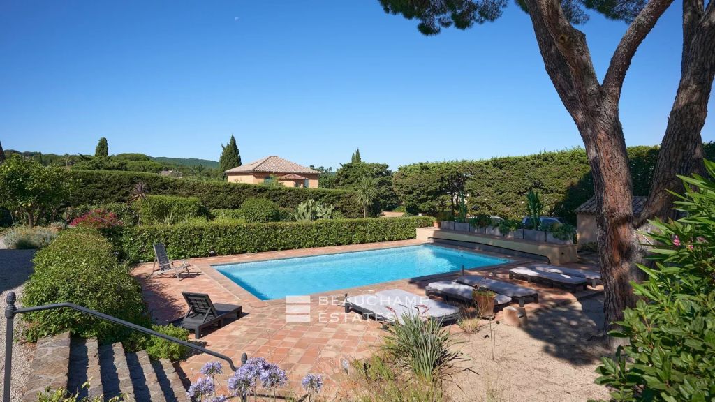 Saint-tropez, charming villa with 6 bedrooms within walking distance to La Place des lices, Saint-Tropez