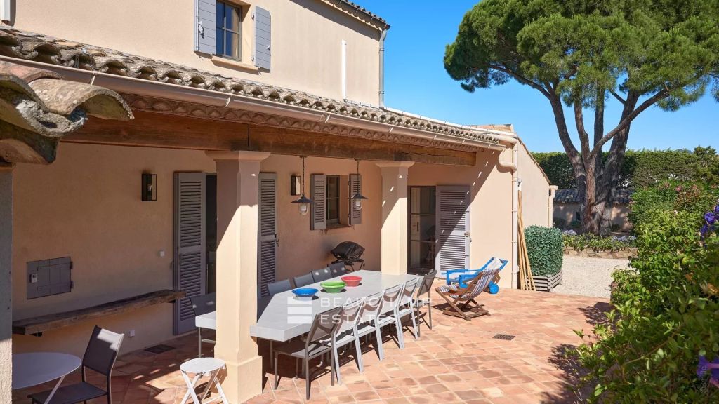 Saint-tropez, charming villa with 6 bedrooms within walking distance to La Place des lices, Saint-Tropez