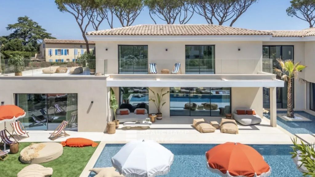 Saint-Tropez — Contemporary Villa in the Heart of the Village