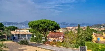 SAINT-TROPEZ – EXCEPTIONAL VILLA – 5 BEDROOMS – NEW – CLOSE LICES PLACE