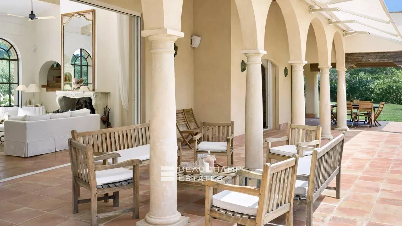 Saint-Tropez ,Les Parcs – Charming property a few minutes from St Tropez in a private domain Saint-Tropez ,Les Parcs – Charming property a few minutes from St Tropez in a private domain