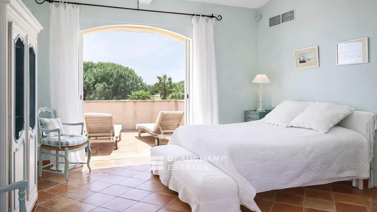 Saint-Tropez ,Les Parcs – Charming property a few minutes from St Tropez in a private domain Saint-Tropez ,Les Parcs – Charming property a few minutes from St Tropez in a private domain