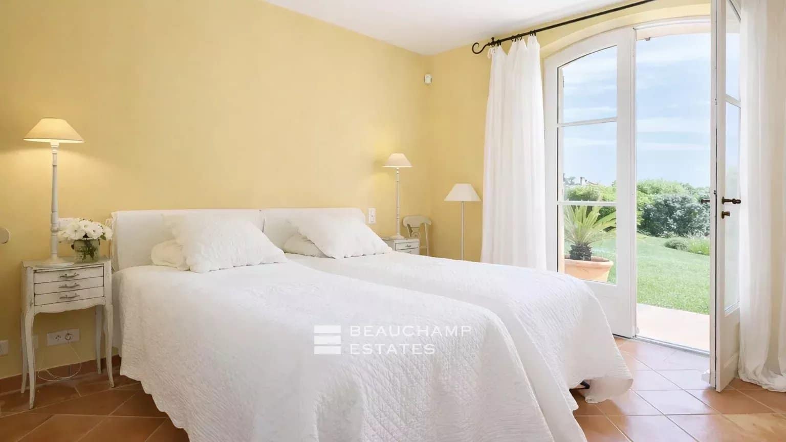 Saint-Tropez ,Les Parcs – Charming property a few minutes from St Tropez in a private domain Saint-Tropez ,Les Parcs – Charming property a few minutes from St Tropez in a private domain