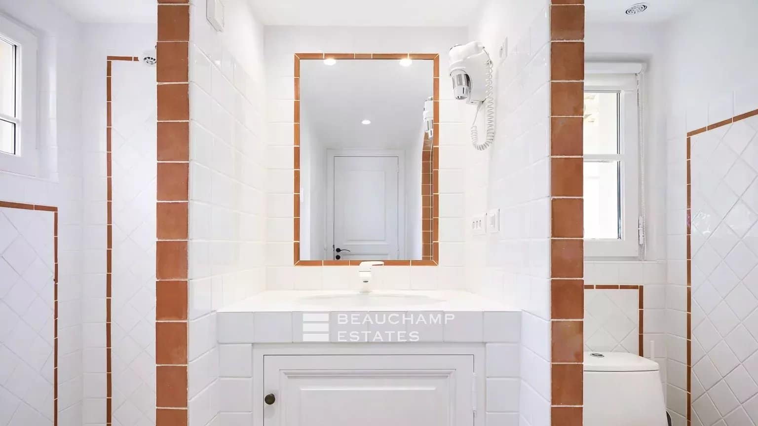 Saint-Tropez ,Les Parcs – Charming property a few minutes from St Tropez in a private domain Saint-Tropez ,Les Parcs – Charming property a few minutes from St Tropez in a private domain