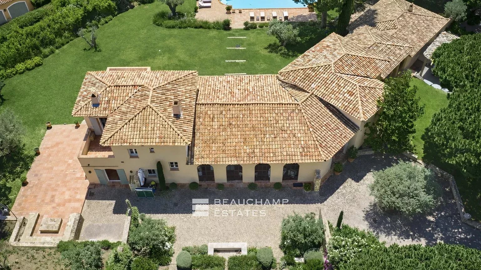 Saint-Tropez ,Les Parcs – Charming property a few minutes from St Tropez in a private domain Saint-Tropez ,Les Parcs – Charming property a few minutes from St Tropez in a private domain
