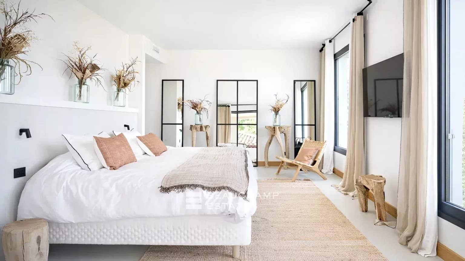 Saint-Tropez Les Parcs – Prestigious property with private access to the sea Saint-Tropez Les Parcs – Prestigious property with private access to the sea