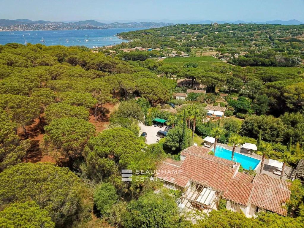 SAINT-TROPEZ – LES VANADES – VIEW  OF THE CHATEAU BORELLI