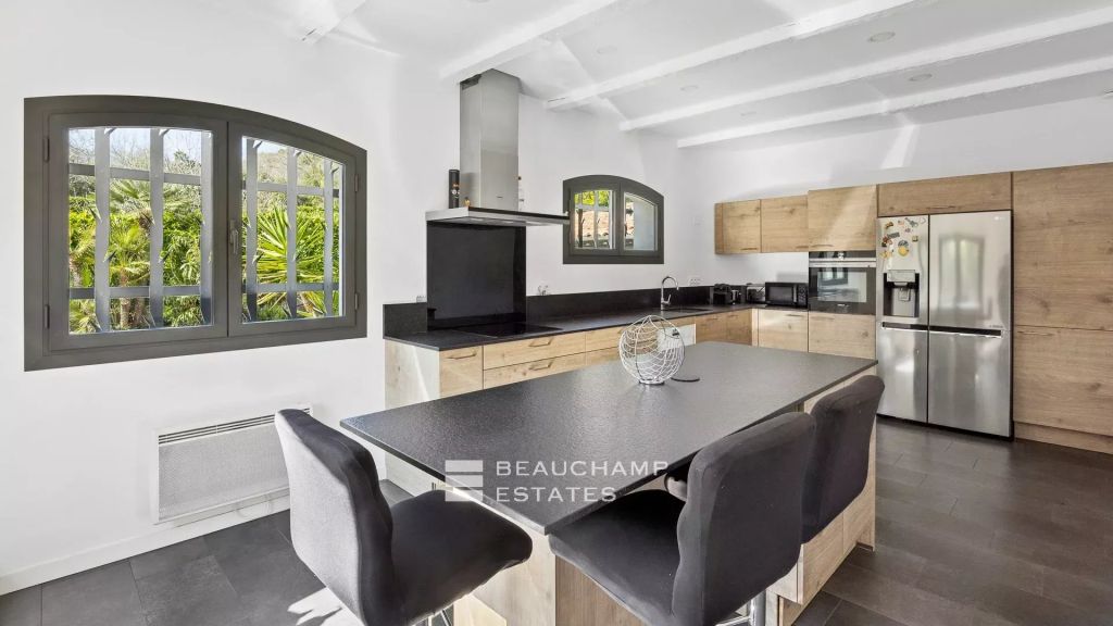 Single-storey Neo-Provençal villa 4 bedrooms – La Colle-sur-Loup