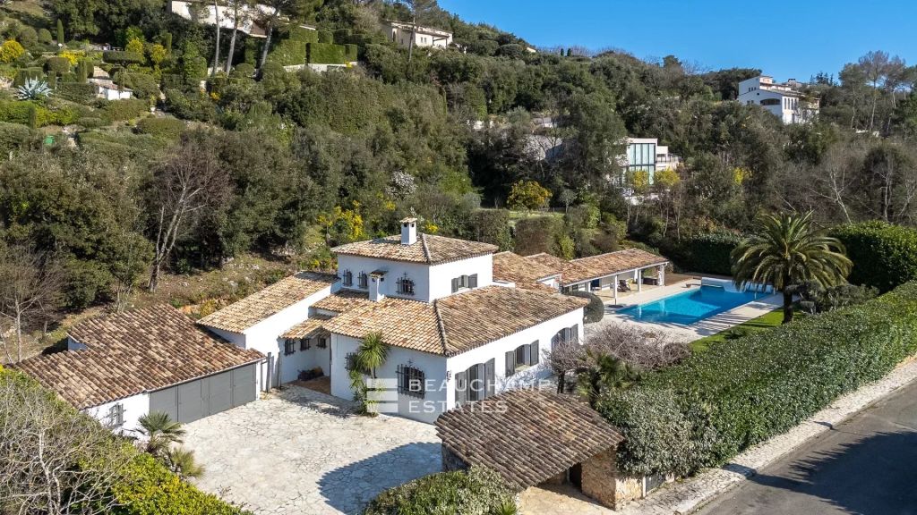 Single-storey Neo-Provençal villa 4 bedrooms – La Colle-sur-Loup