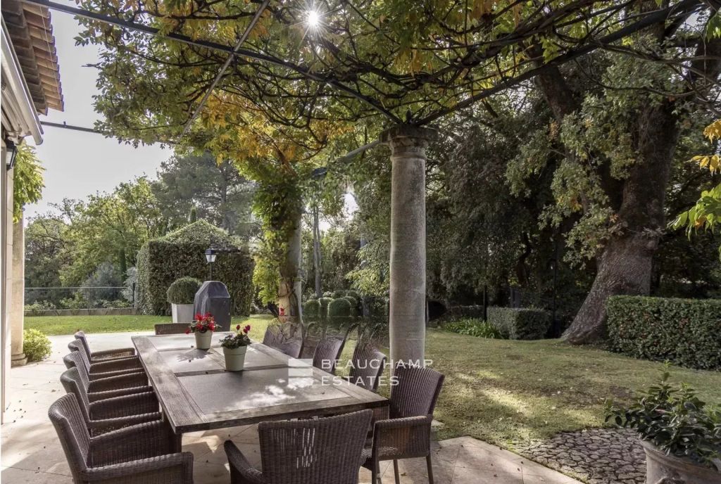 SOMPTUOUS BASTIDE AIXOISE