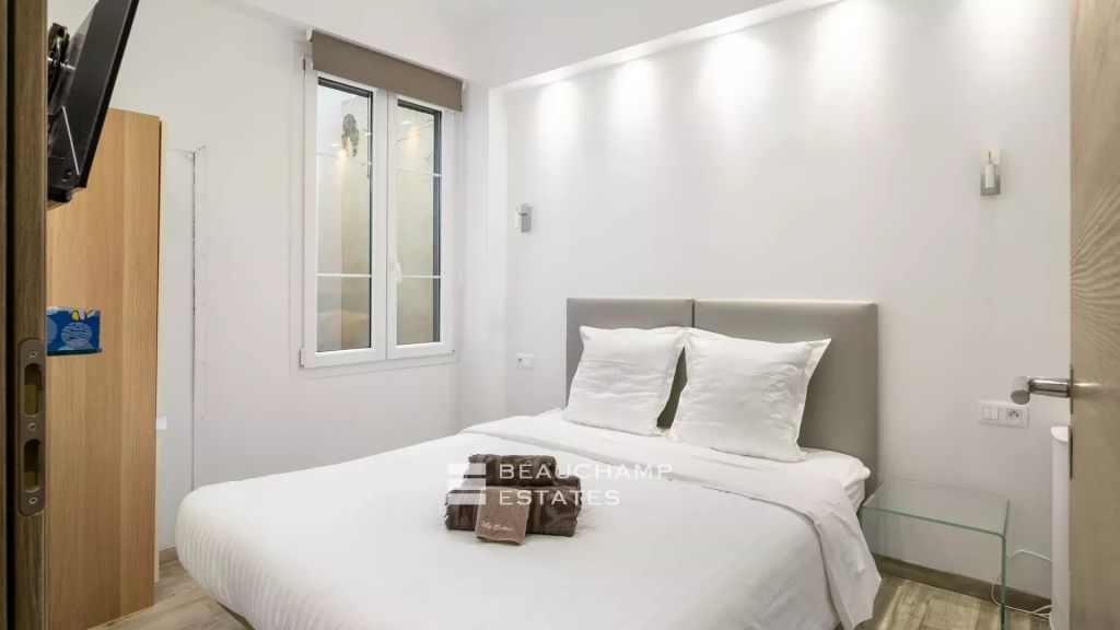 Spacious 4-bedroom en suite apartment – Rue d’Antibes