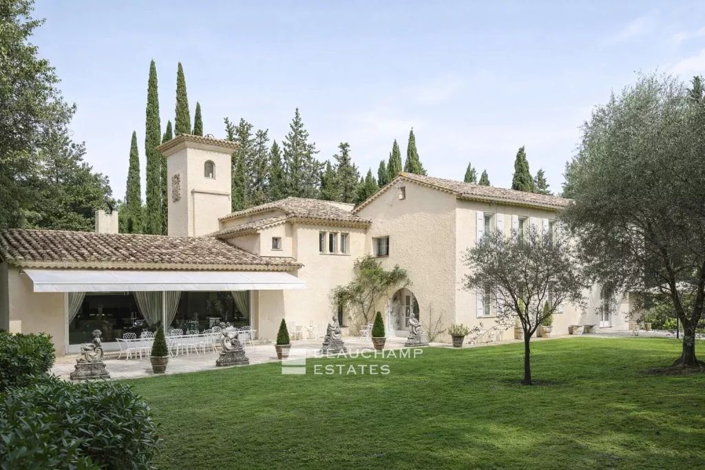 Stone Bastide – 10 Bedrooms – Auribeau-sur-Siagne