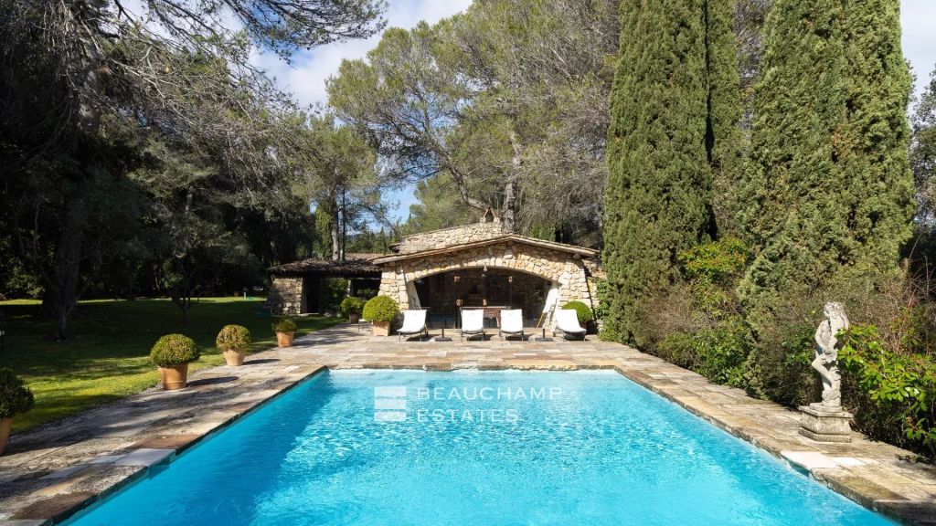 Stone Bastide – 10 Bedrooms – Auribeau-sur-Siagne