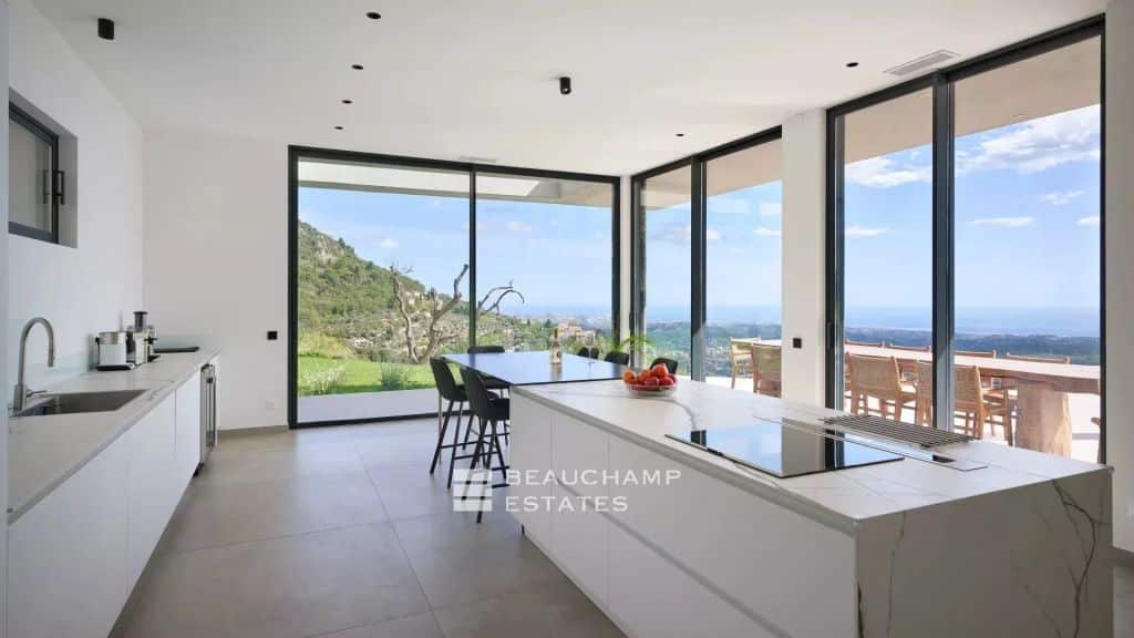 Stunning Contemporary Villa in Vence, 5 Suites, Panoramic Sea View from Cap Ferrat to Estérel