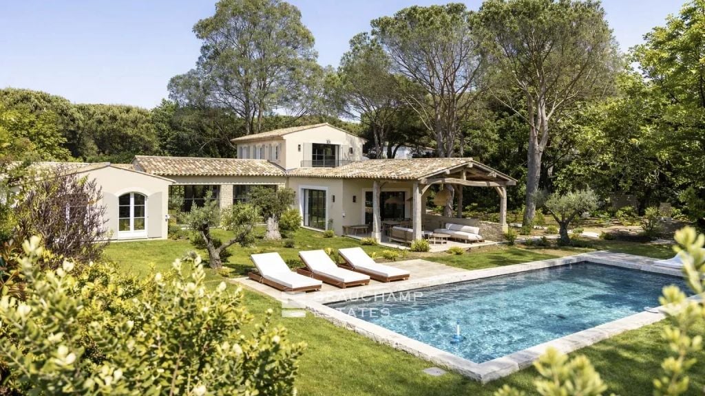 Stunning newly built villa with renovated Provençal charm in Ramatuelle