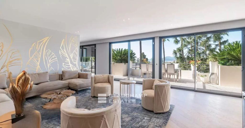 Stunning penthouse in new prestigious residence