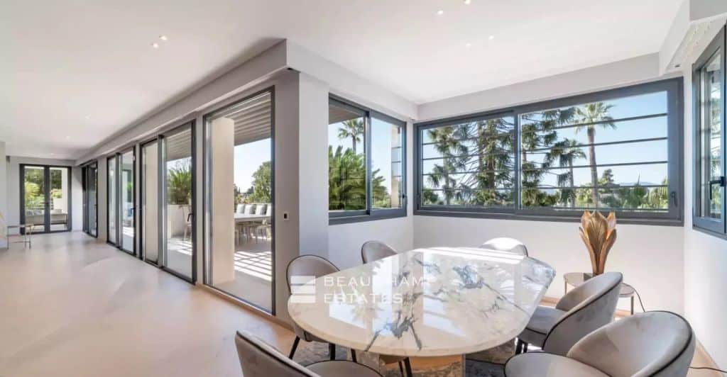 Stunning penthouse in new prestigious residence