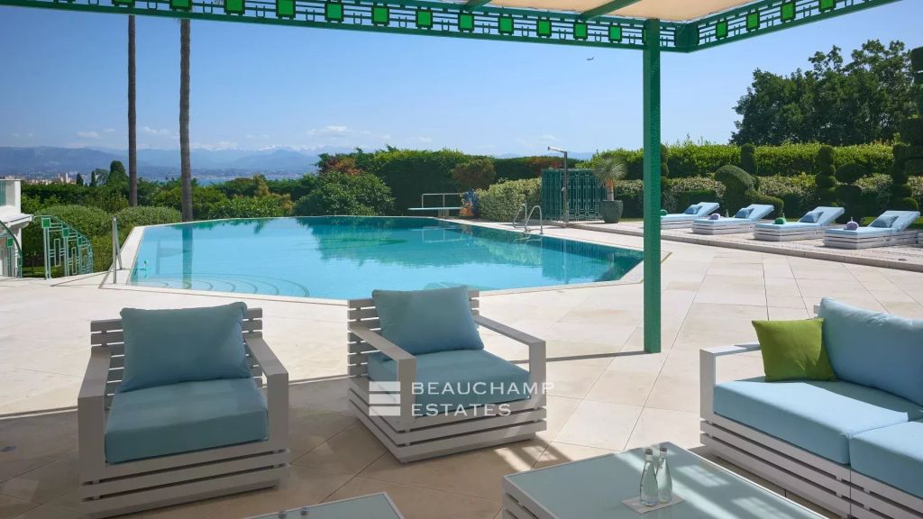 Sumptuous property composed of 3 villas