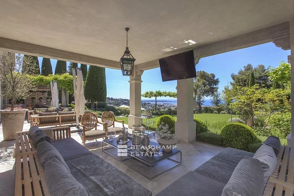 Sumptuous Property in Cannes Californie