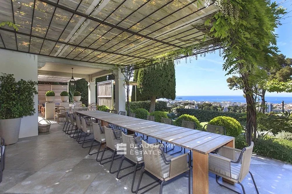 Sumptuous Property in Cannes Californie