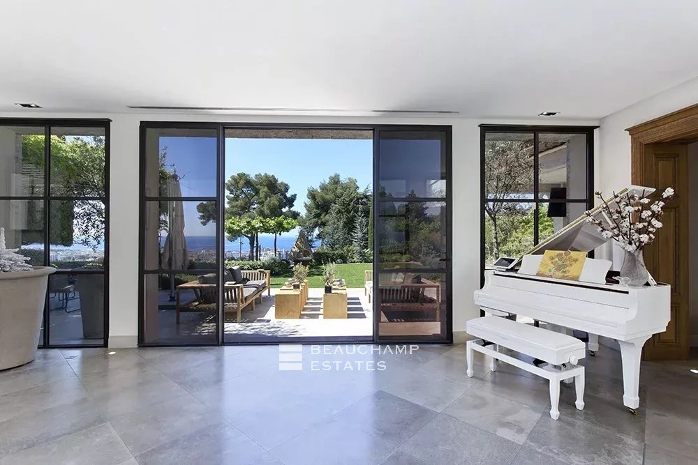 Sumptuous Property in Cannes Californie