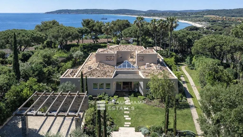 Sumptuous villa in a secure gated estate with views over Pampelonne Bay and walking distance to Tahiti Beach