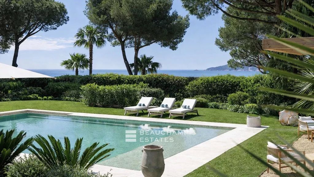 Sumptuous villa in a secure gated estate with views over Pampelonne Bay and walking distance to Tahiti Beach