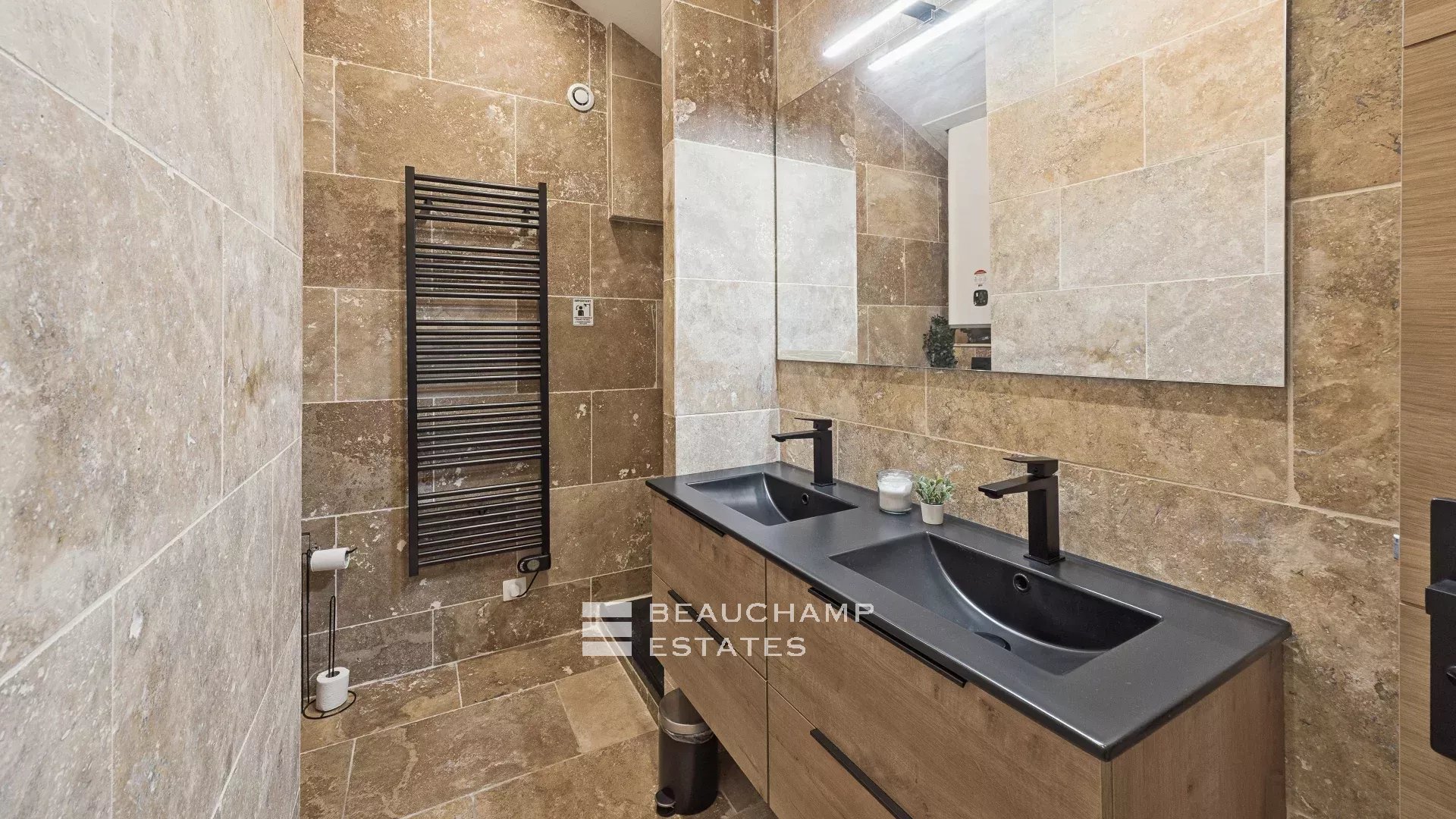 Superb new 2-bedroom – Cannes center Superb new 2-bedroom – Cannes center