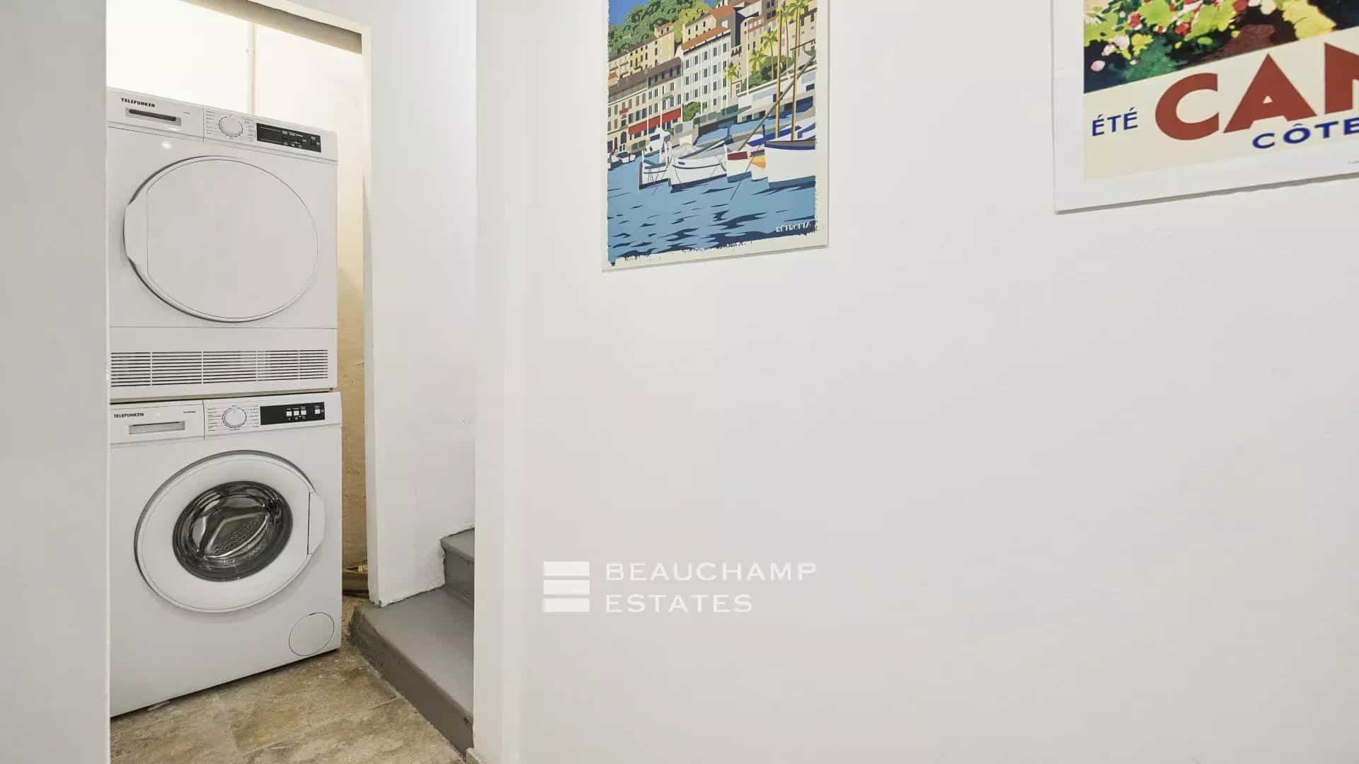 Superb new studio with large terrace – Cannes center Superb new studio with large terrace – Cannes center