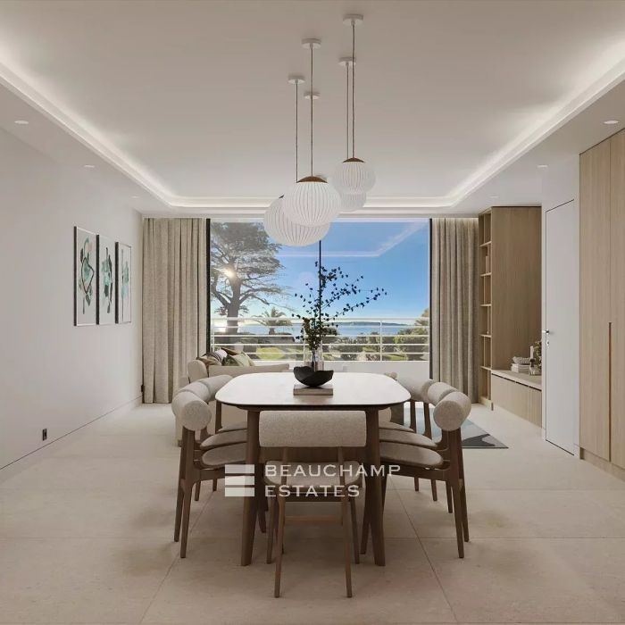 Three-bedroom apartment with sea view – Palm Beach