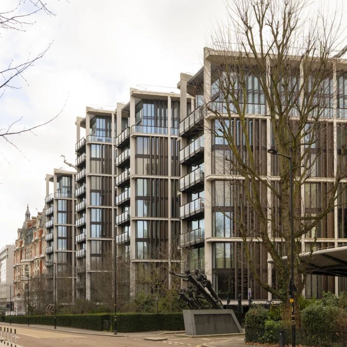 Three bedroom duplex in super prime One Hyde Park, Knightsbridge