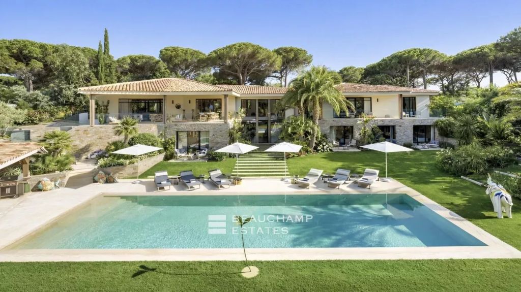 Ultra luxurious contempory villa in the prestigious Parcs de Saint-Tropez domain