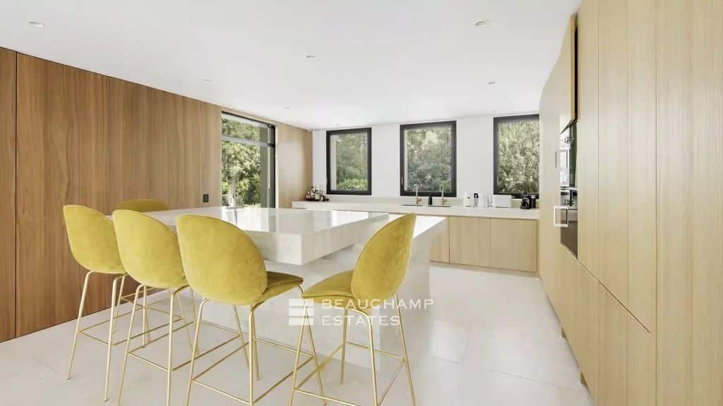 Ultra luxurious contempory villa in the prestigious Parcs de Saint-Tropez domain
