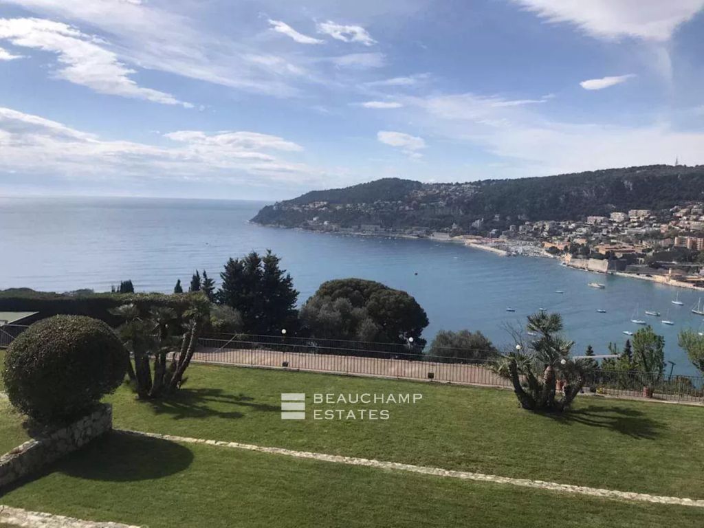 Unique villa with breathtaking seaviews