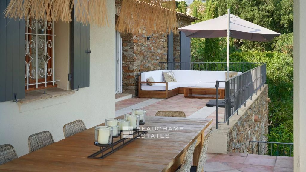 Very beautiful villa with open view and sea view for rent near saint-tropez