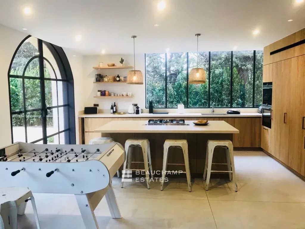 Very nice house in a private domain in Saint-Tropez close to the beach