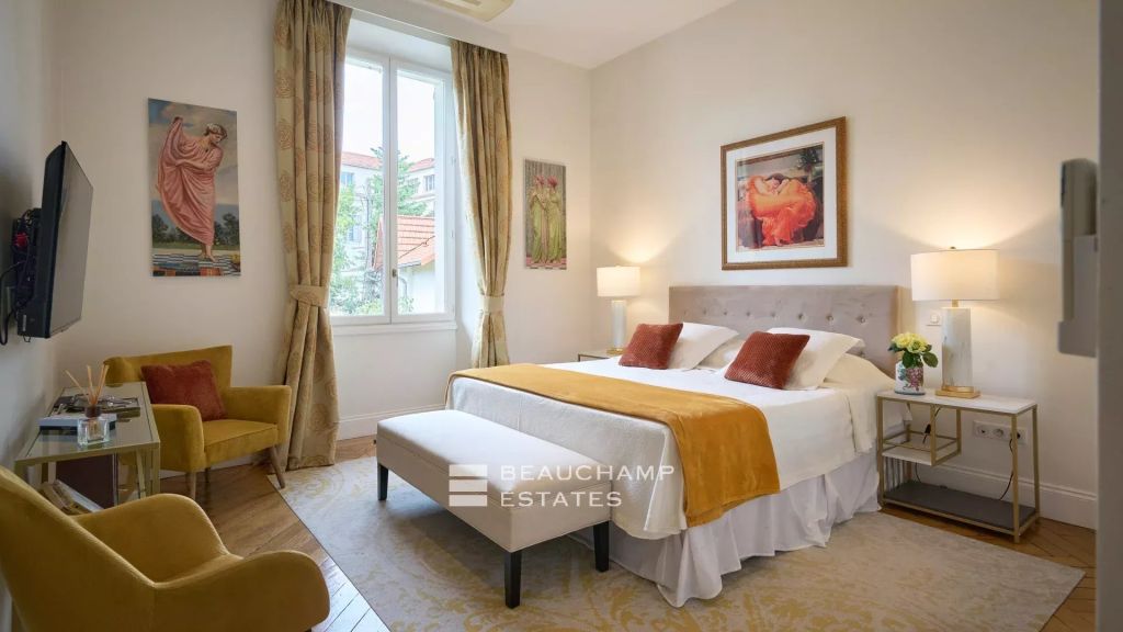 Villa avec piscine – Cannes