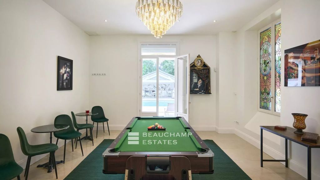 Villa avec piscine – Cannes