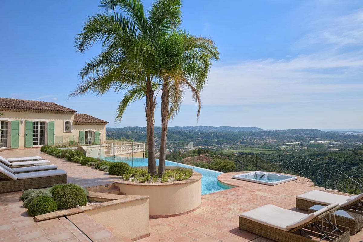 provençale villa châteauneuf grasse | Beauchamp Estates