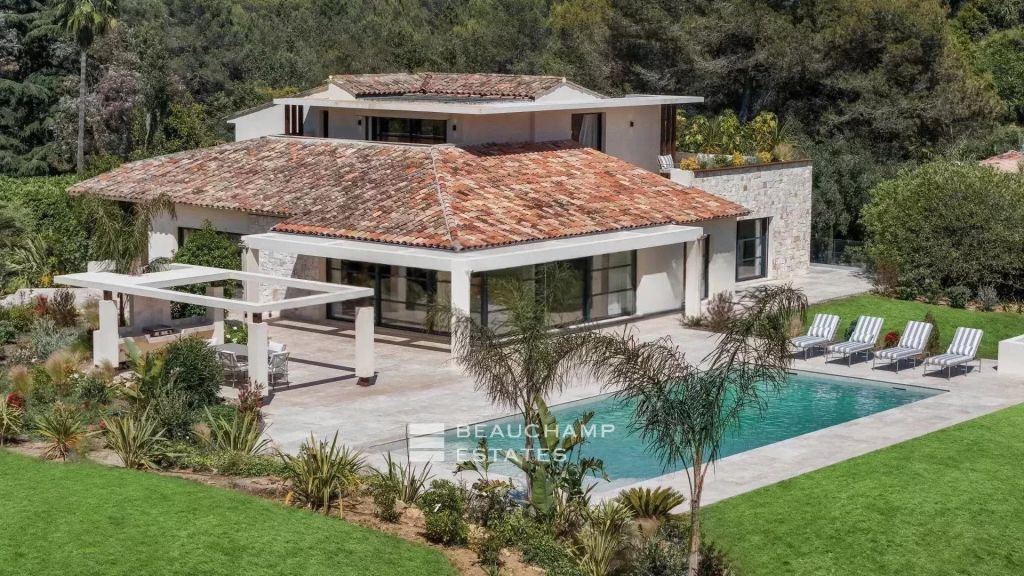 Villa d’architecte dans un cadre privé