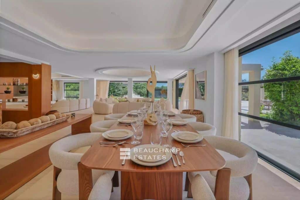 Villa d’architecte dans un cadre privé