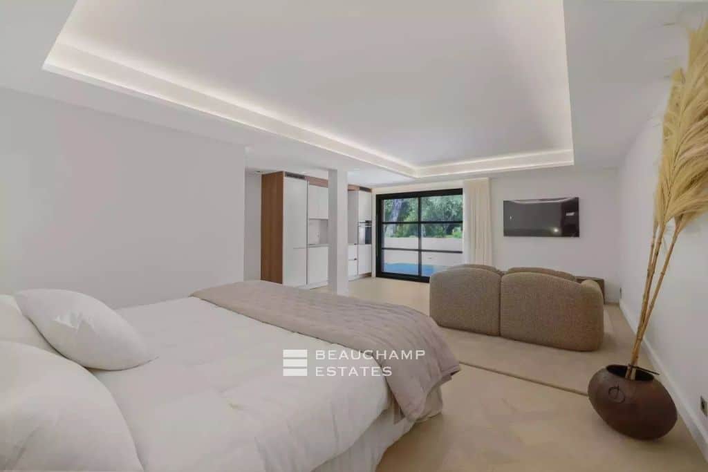 Villa d’architecte dans un cadre privé