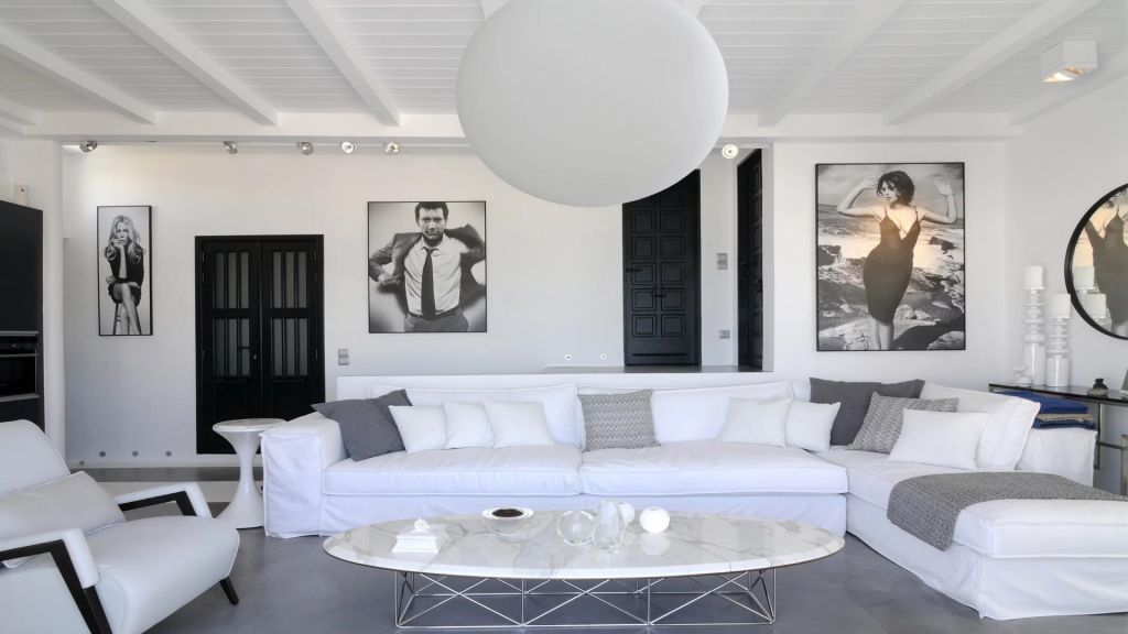 Villa Gina | A Hidden Gem in the heart of Mykonos Town