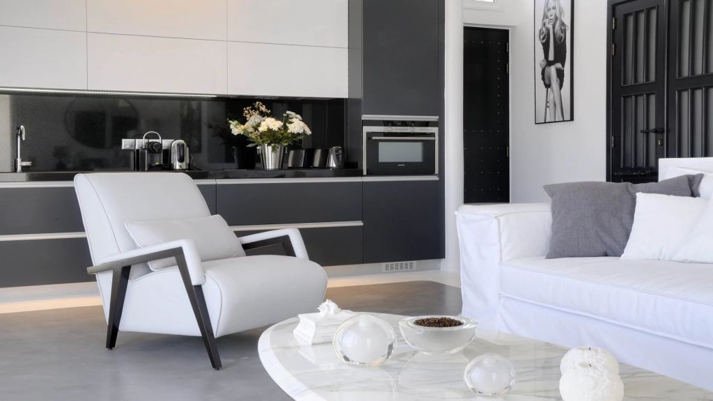 Villa Gina | A Hidden Gem in the heart of Mykonos Town